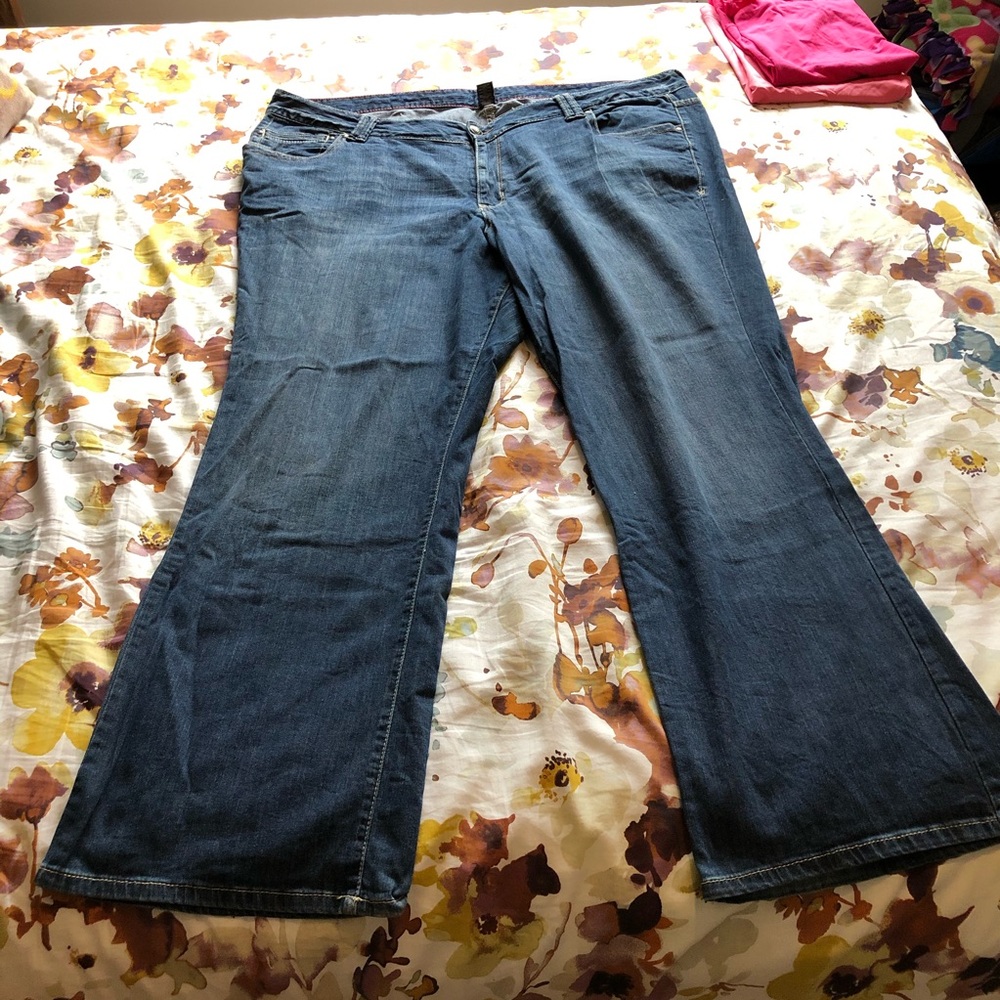 Lane Bryant 26 Average Boot Cut Jeans - Picture 1 of 4